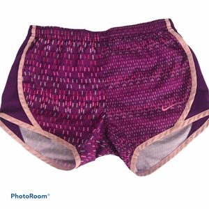 Nike Youth Girls Athletic Shorts Size Medium.